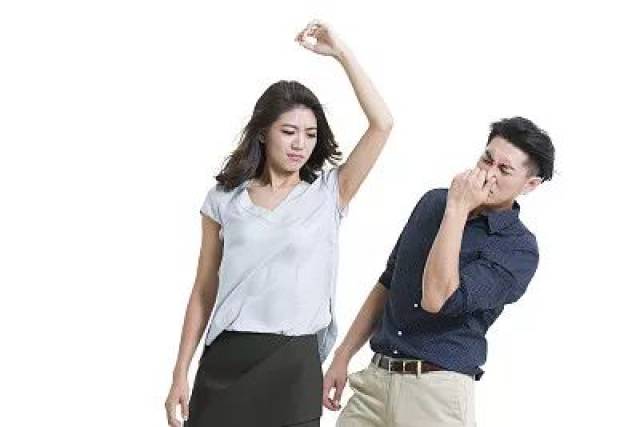 37度的中午,汗流浃背的我用了它…瞬间降温10