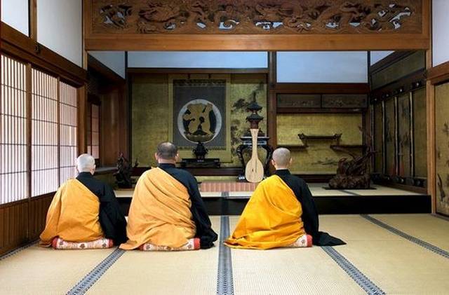 尚又上热搜了!他们和尼姑联手出了本不正经杂