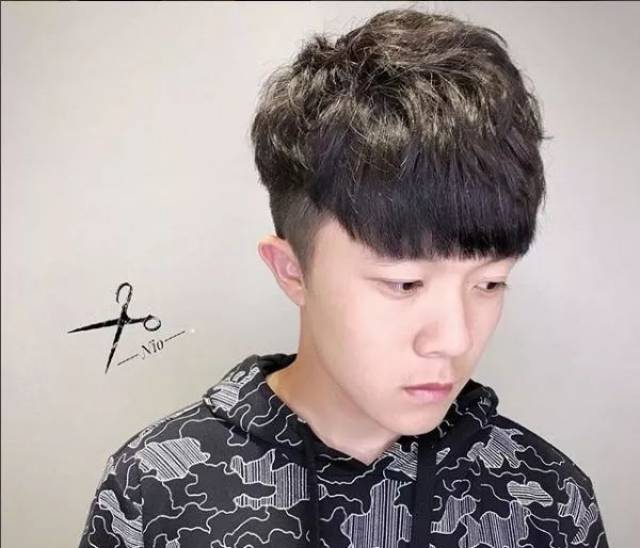 除了寸头,男生还有什么发型让人清爽又帅气?