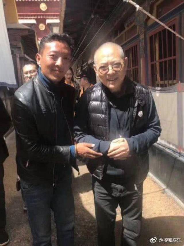 时隔数月,近日有网友在青海省海东偶遇了李连杰,并晒出了当时的照片.