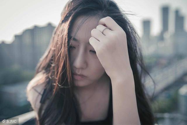 女生性格内向情商低,很难找对象吗?