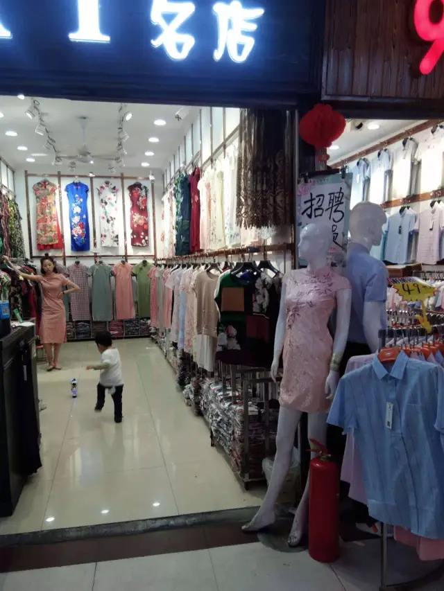 【逛市场】山东临沂服装城之华丰国际服装城!