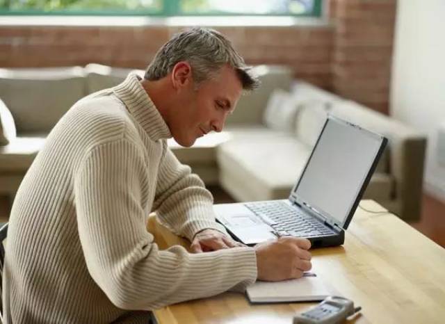 原来除了翻译,英语专业在国外还有这些高薪职