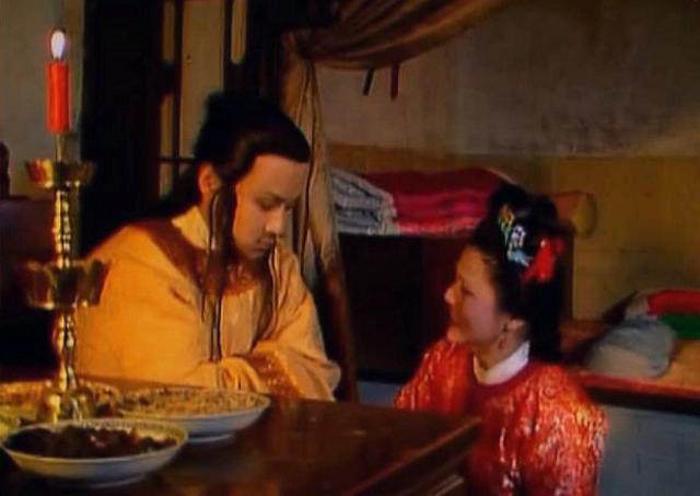 元宵宴会散场前,戏子表演的一个节目,预示贾宝玉等人的悲惨结局
