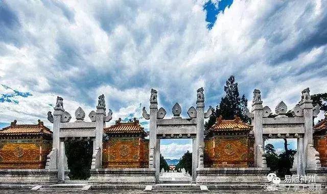 清西陵的三座龙凤门