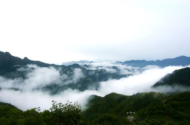 云海景观频现,使得市级传统古村落蒲洼乡宝水村至素有"天下一个隗,山