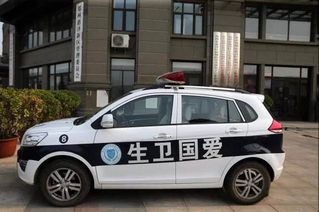 无车牌,挂警灯,郑州这些执法车"知法"否?