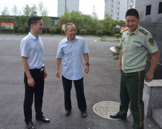 胡宝珍副主席和黄山新晨医院执行院长吴辉,副院长谢建利,院长助理谢军