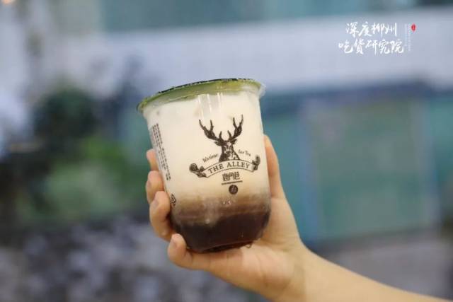 探店测评 | 时下大火的“黑糖鹿丸鲜奶”到底好不好喝?我帮你尝了个遍!