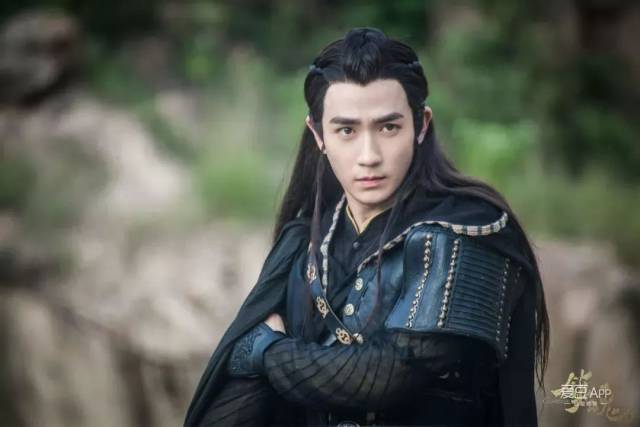 《镇魂》朱一龙,只要颜值高,好角色总不会迟到