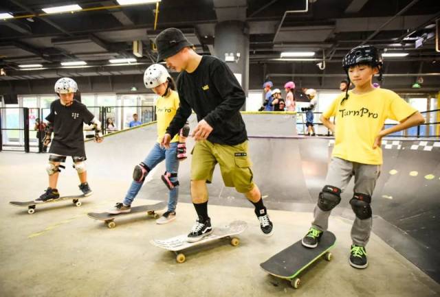 vans skateboard skool 暑期训练营开班啦!