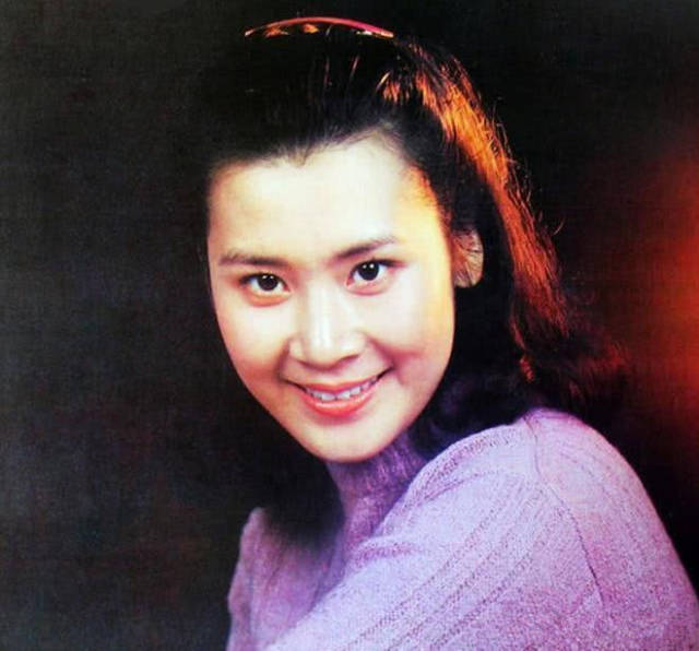 《宋庆龄和她的姊妹们》封飞天奖优秀女演员;凭借电视剧《上海一家人