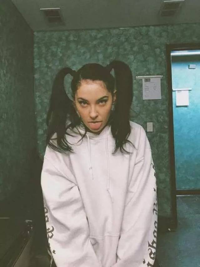 bishop briggs:酷女孩穿搭进阶指南