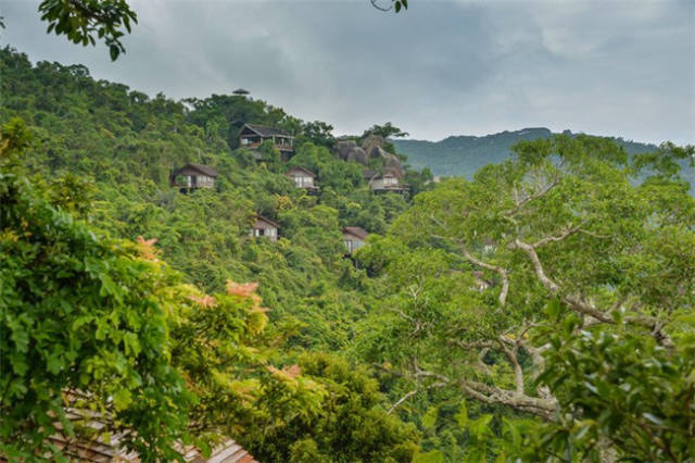 三亚亚龙湾人间天堂鸟巢度假村