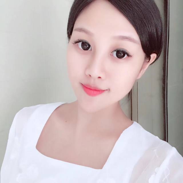 专访伊的家高级护肤培训讲师李思颖,人生就不该留遗憾