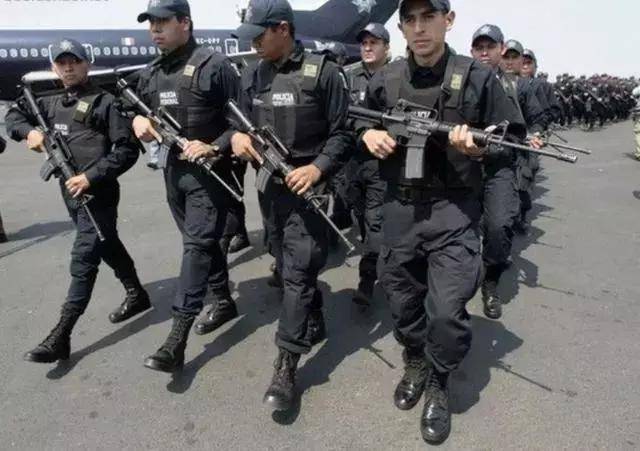 缉毒警察图片_纵览新闻