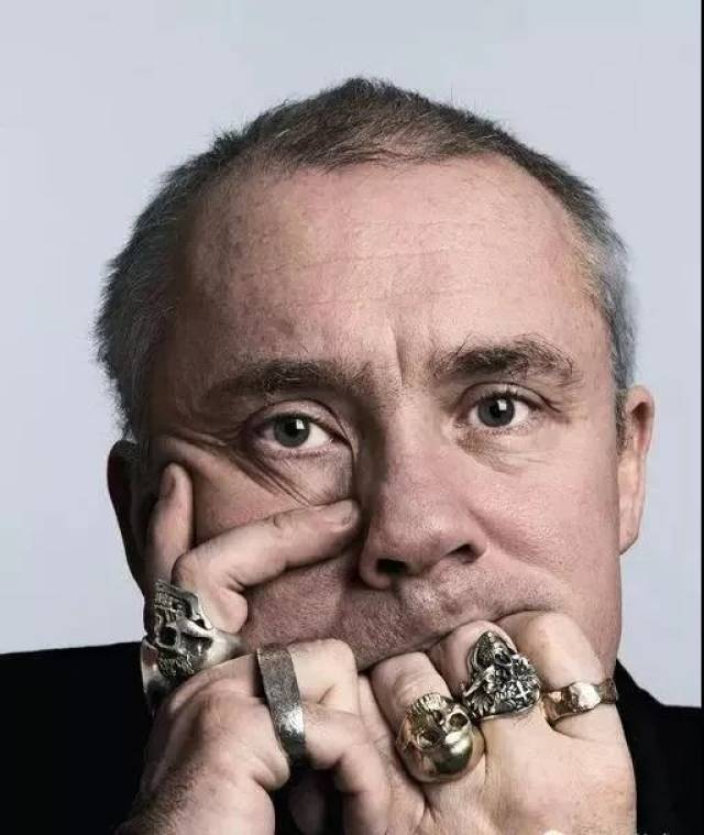 达明安·赫斯特damien hirst 英国艺术家