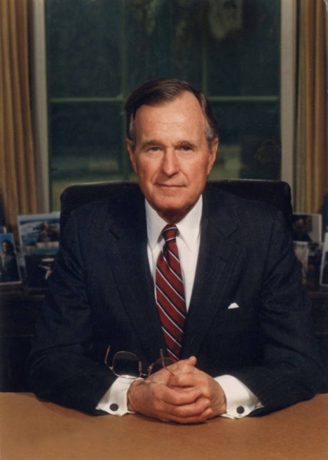 布什(george walker bush,政治家,美国第43任(第54届-第55届)总统