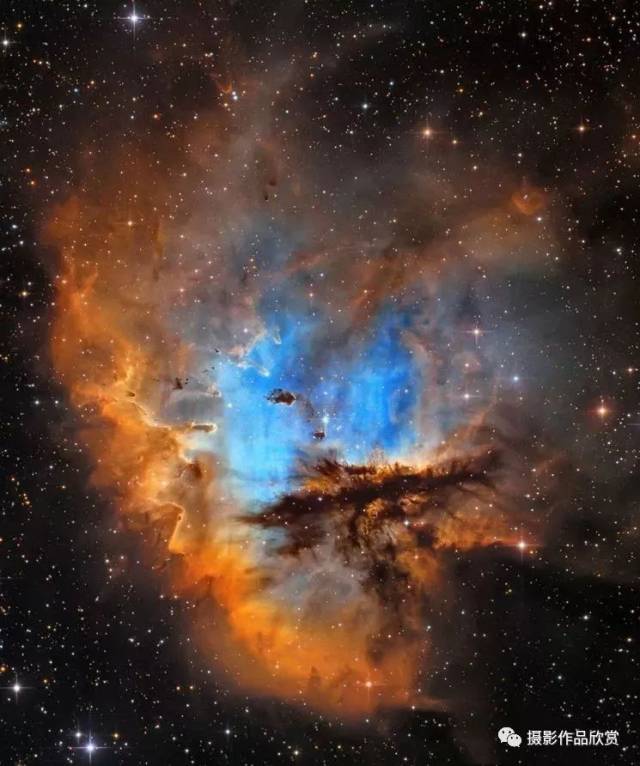 北天仙后座的小精灵星云ngc 281.