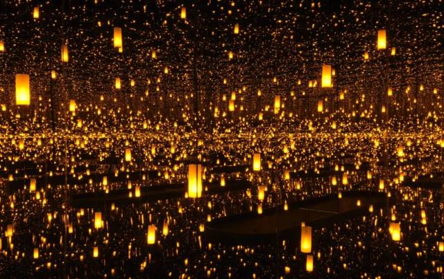 寻找新意:草间弥生的“无限镜屋”要如何打破网红标签?