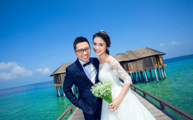 天长地久婚纱影楼招聘_动漫婚纱情侣头像(3)