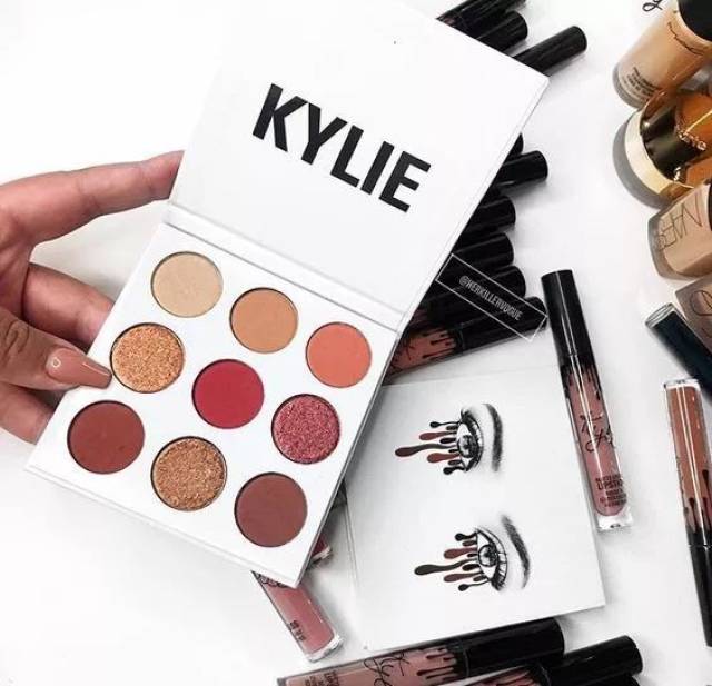 kylie cosmetics,kyliecosmetics kylie cosmetics | 20岁坐拥9亿,她的化妆品到底有什么值得买?