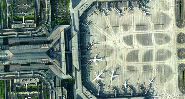 航拍上海虹桥国际机场,有近百年历史