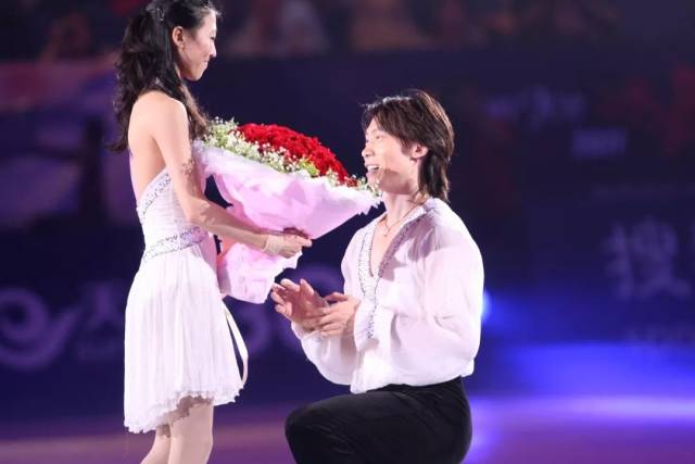 晨述丨庞清佟健的”花样滑冰“ 爱情不求新花样,事业还是在冰场