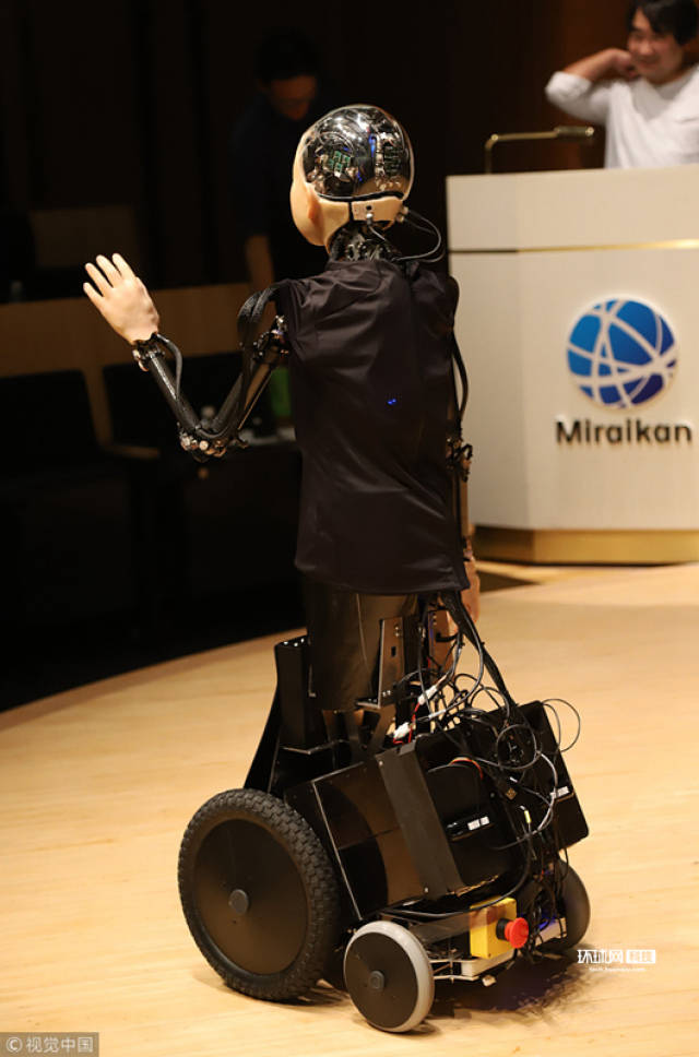 ishiguro)开发的仿真儿童机器人"ibuki"在日本科学未来馆亮相 这款