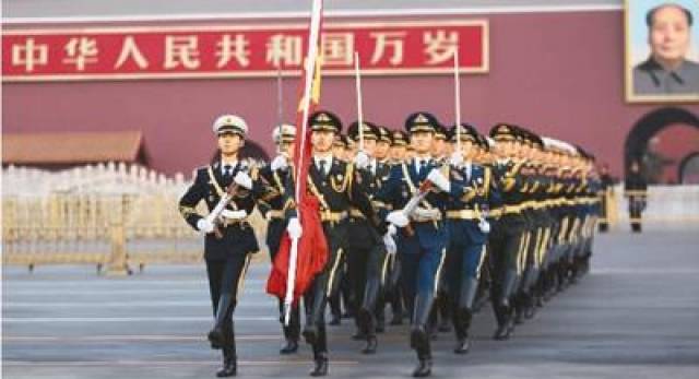 中国军人最标准的精气神 三军仪仗队是这样炼成的