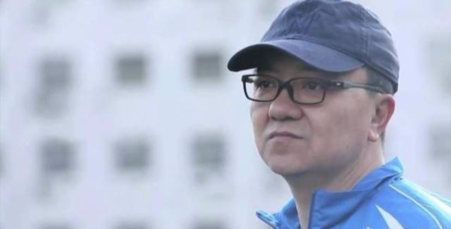 知名主持人又开撕 董路:白岩松是充满着无知和浅薄的井底之蛙!