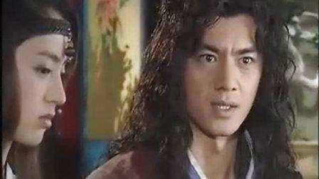 2002年《雪花女神龙》男二乔振宇, 颜值赶超男主, 连女主都秒杀了