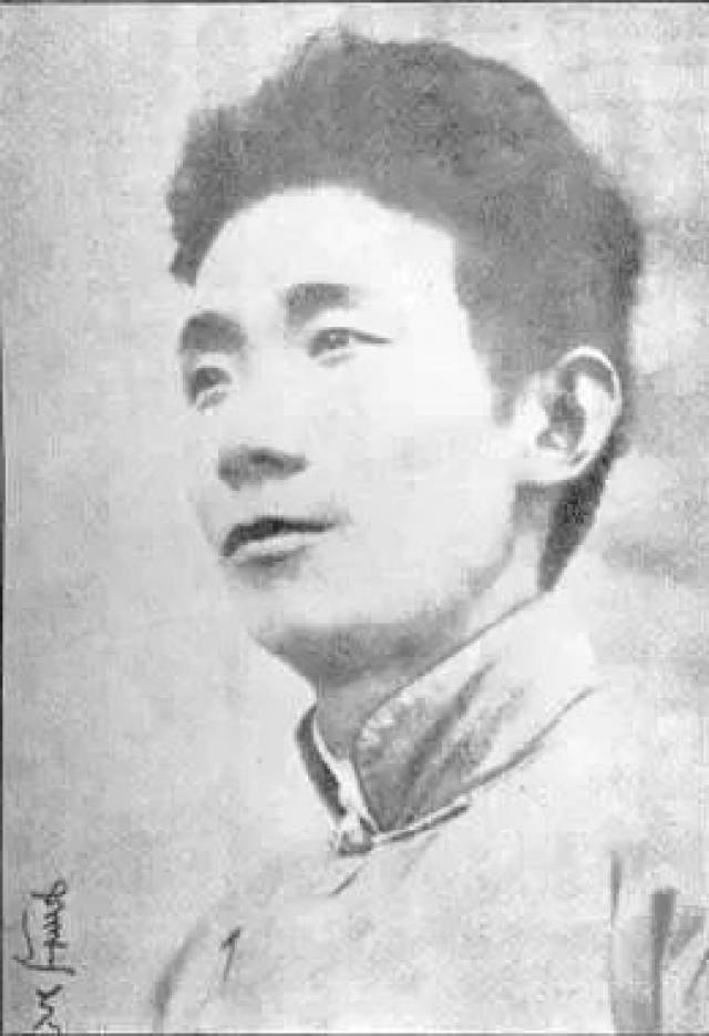 郁达夫:能和鲁迅比肩的文学天才