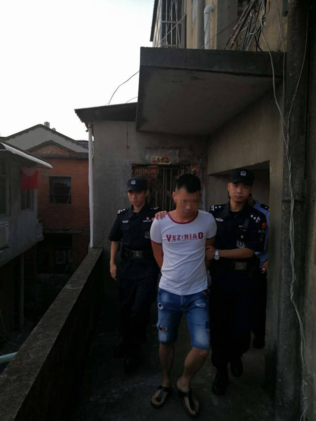 湖北浠水警方打掉一黑社会性质犯罪集团现场查扣涉案资金100余万元