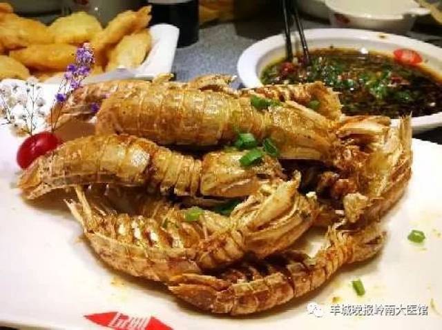 有人认为食物过敏就是皮肤瘙痒,起红疹,或者拉肚子,然后打两天针就好