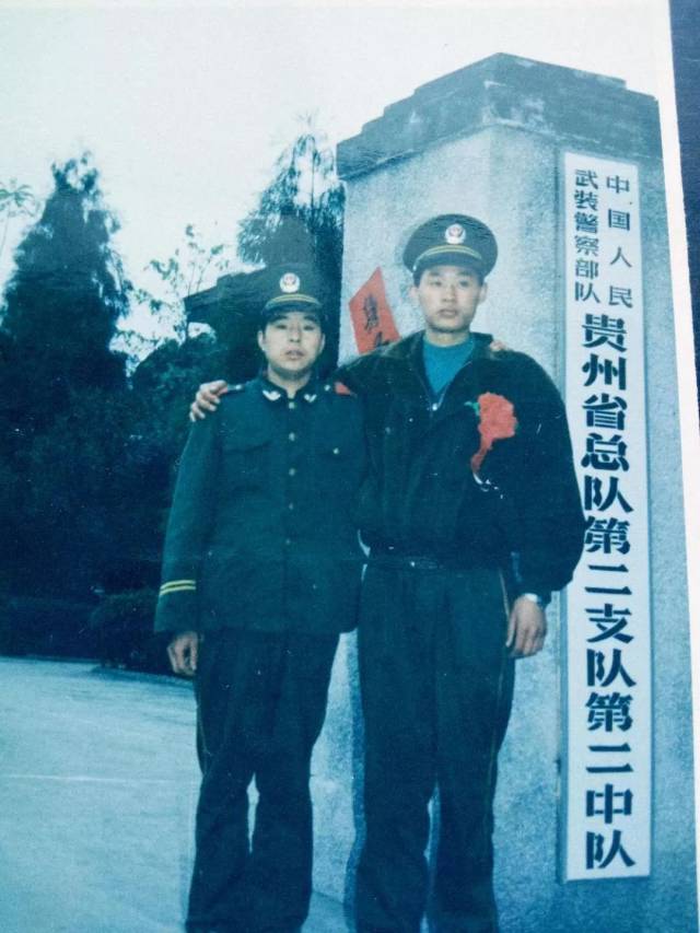 史孝国  退伍时间:1991年 服役部队:贵州省武警总队第二支队第二中队