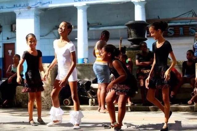 倘若贫穷,该如何学舞蹈?