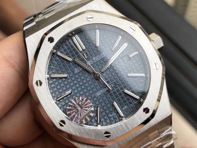 爱彼15400 JF厂的爱彼15400能以假乱真吗?爱