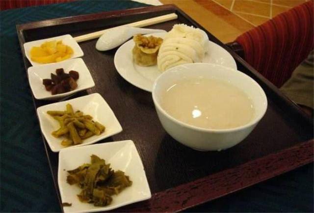 外国网友:为什么中式早餐里没有面包?网友的回答亮了