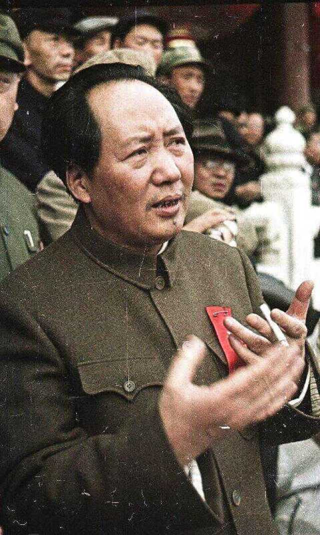 老照片:1949年开国大典上的毛主席与朱老总