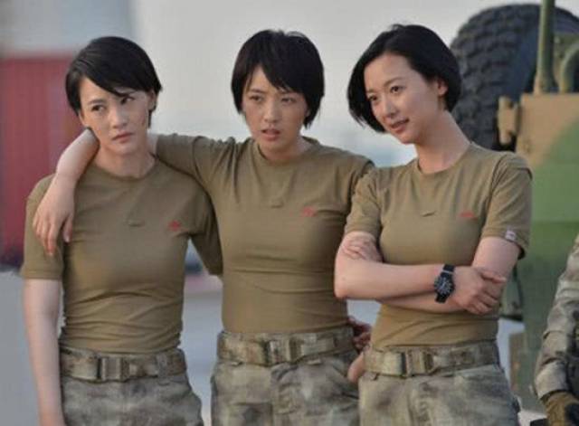长相撞脸董璇,因演特种兵走红,嫁大10岁丈夫被宠上天