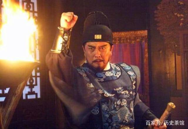 朱棣下令寻找起兵的借口,姚广孝拿来一本书说:我们可以奉旨造反