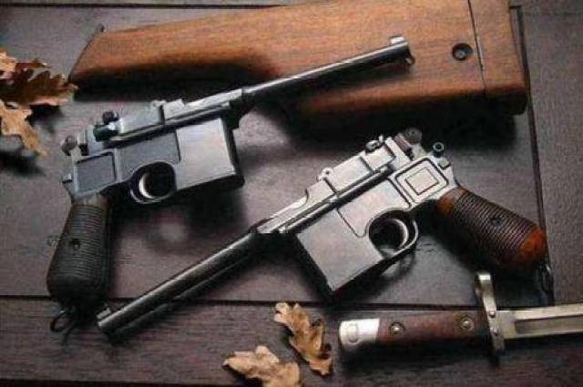 手枪射程近,火力较差,在什么情况下比步枪好用?室内作战或巷战