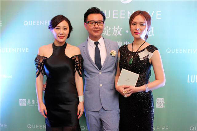 曾比谢娜还红,却被
