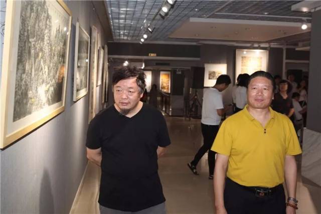 闲情·逍遥—萧力伟书画作品展在亮宝楼隆重开幕