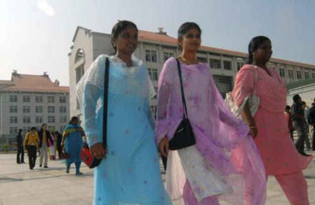 印度女孩第一次来中国留学:哪里都好,就是这一