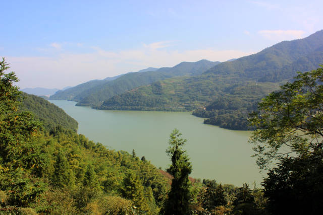 宁波最美自驾游公路,无限风光在山中,如何玩转四明山