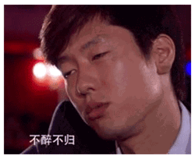 前不久,《回家的诱惑》里面的男主—— 洪世贤(凌潇肃 饰)在网上走红