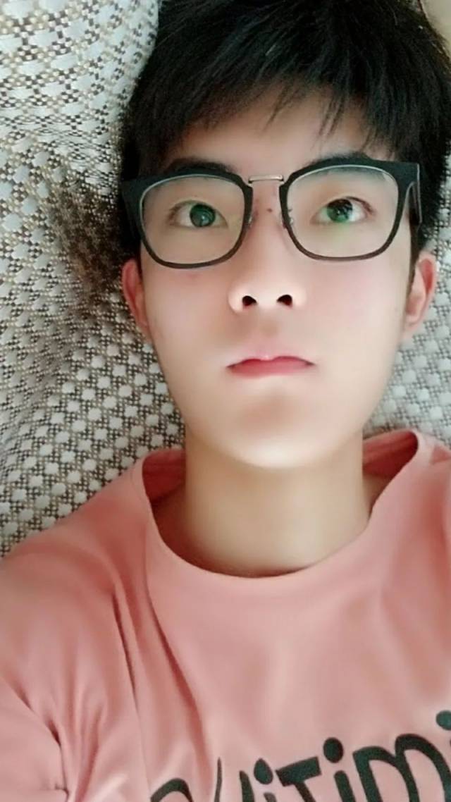 江湖规矩:进群爆照?