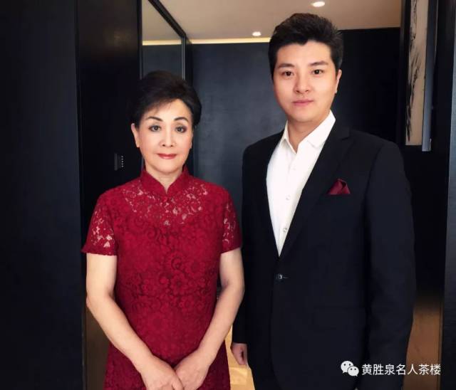 【特邀嘉宾】著名青年歌唱家黄训国